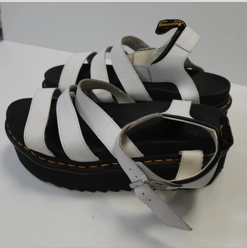 Doc Martens Blaire White Platform Sandals With Black Sole Sz 9 Y2K 90s Style - Picture 3 of 8